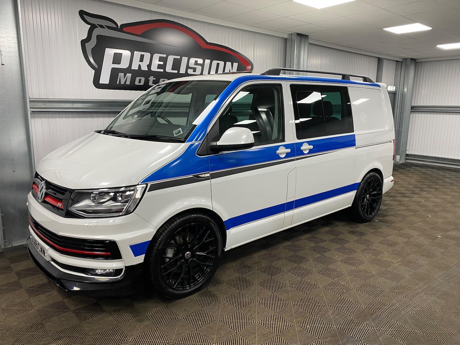 Used Volkswagen Transporter for sale - 77175566: Photo 8