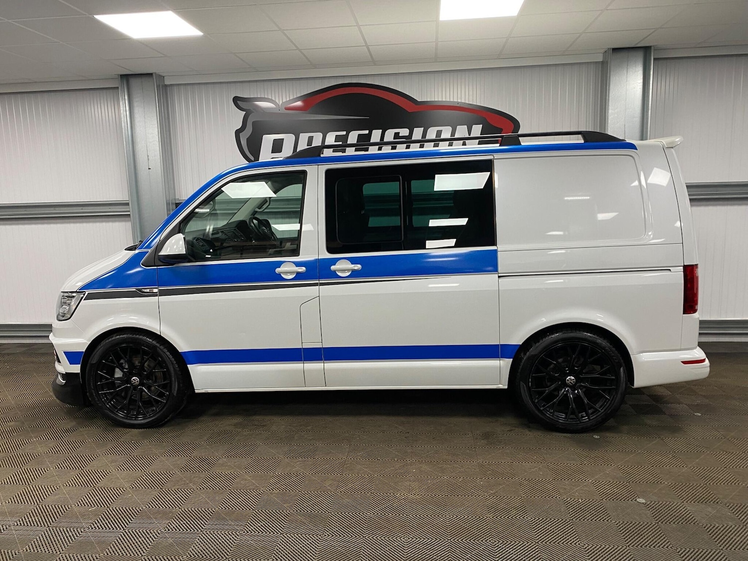 Used Volkswagen Transporter for sale - 77175566: Photo 9