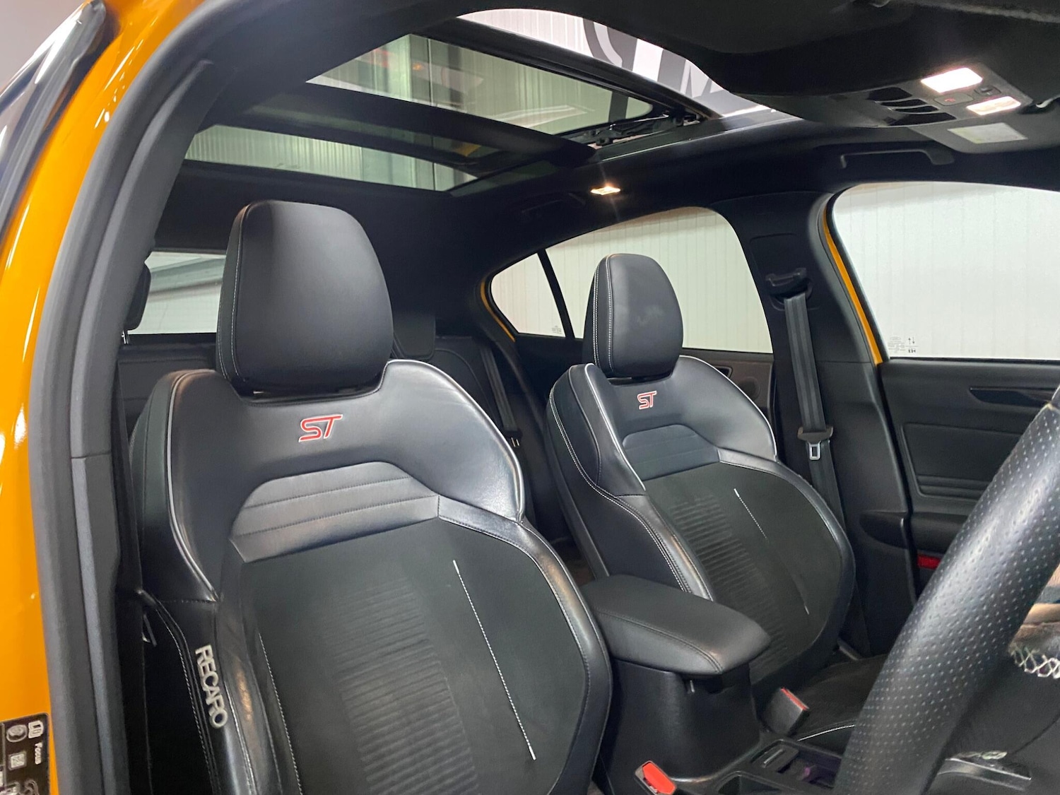 Used Ford Focus 2020 for sale - 77440827: Photo 33