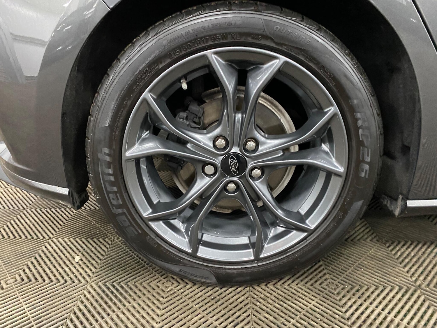 Used Ford Focus 2020 for sale - 76926167: Photo 44