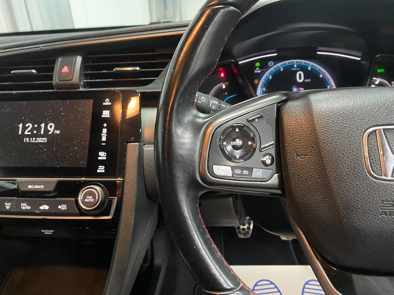 Used Honda Civic 2019 for sale - 77016198: Photo 35