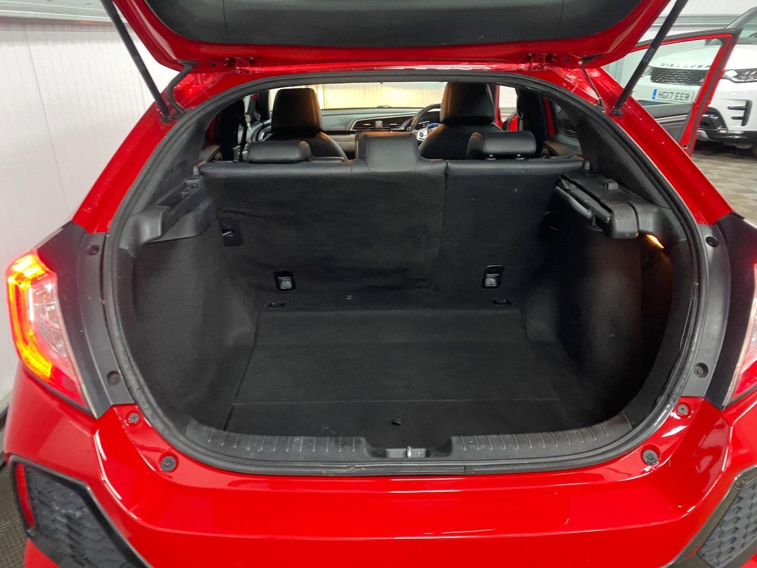 Used Honda Civic 2019 for sale - 77016198: Photo 42