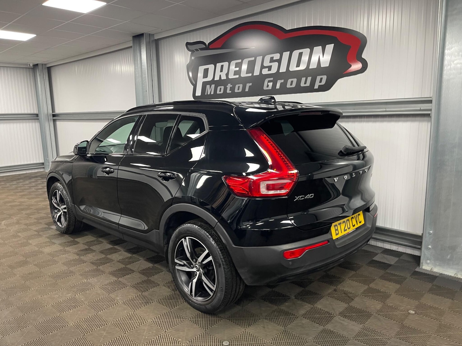 Used Volvo XC40 for sale - 77794411: Photo 14