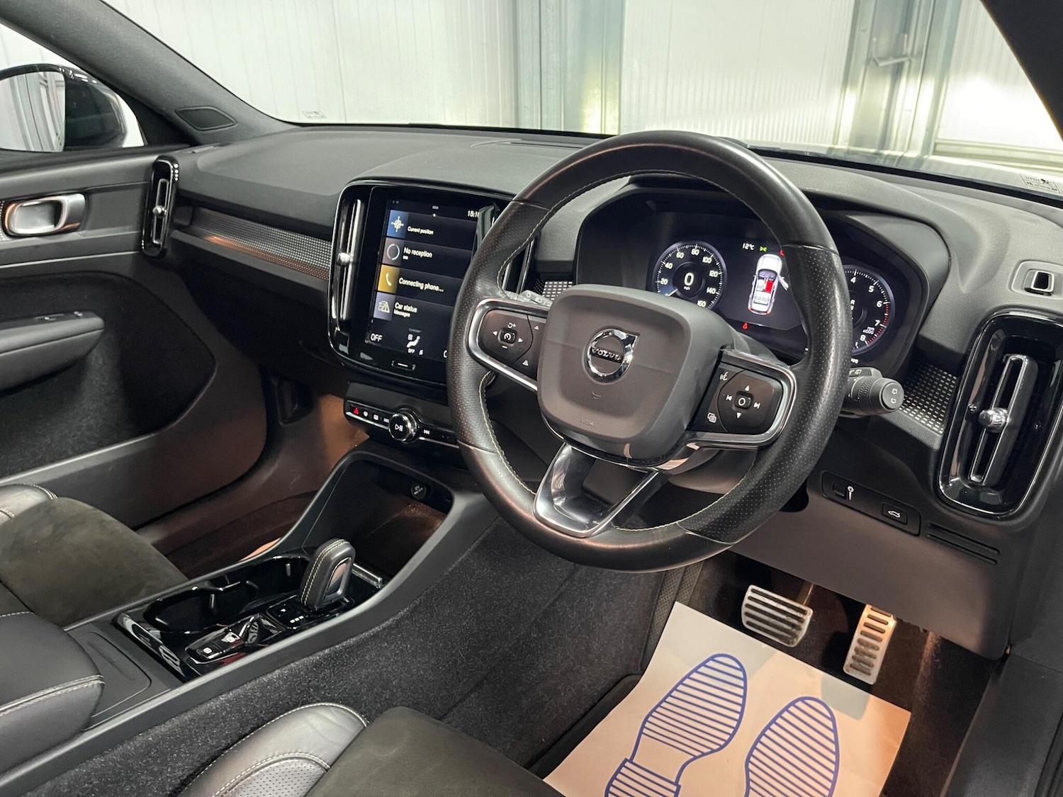 Used Volvo XC40 for sale - 77794411: Photo 35