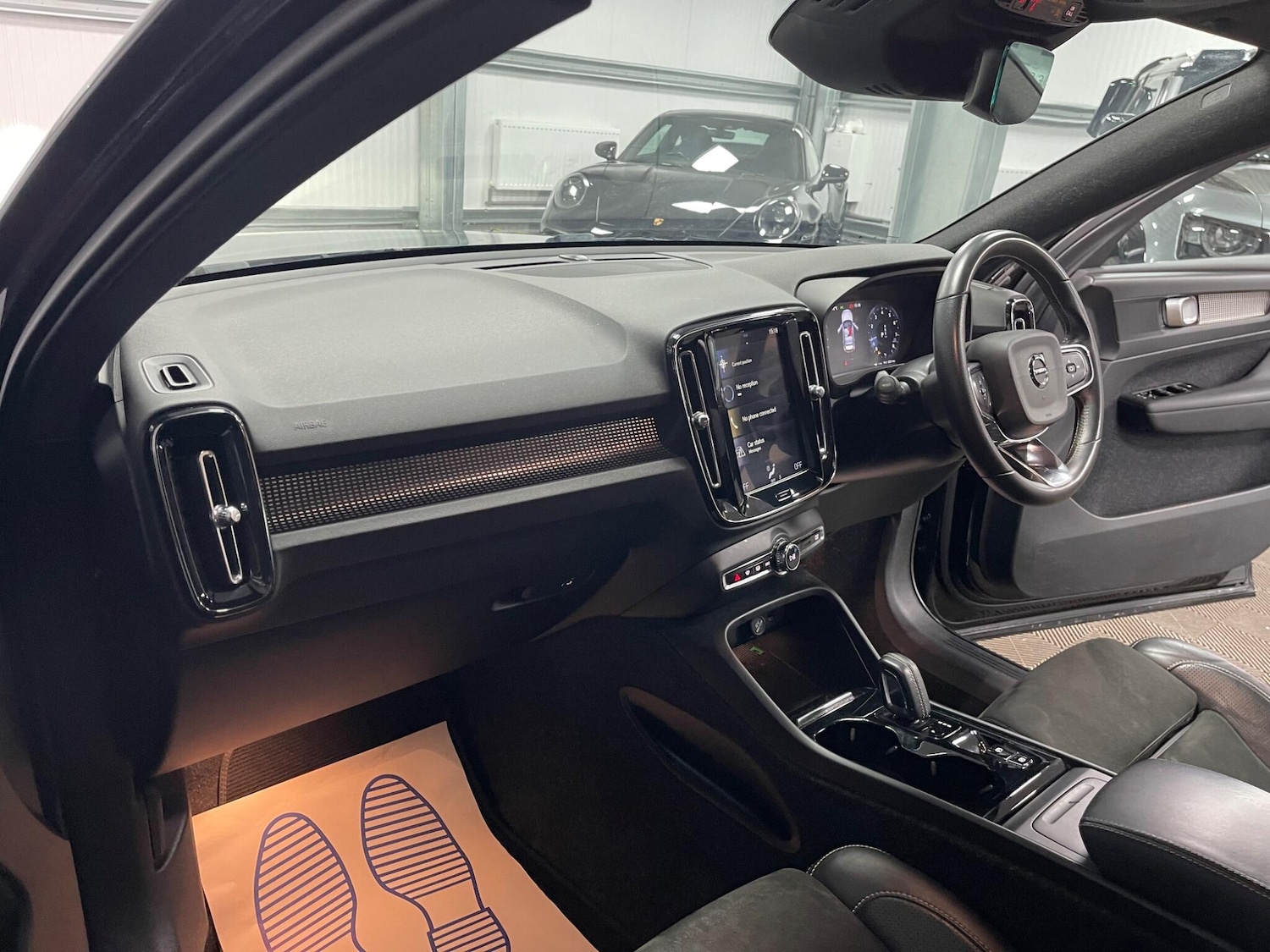 Used Volvo XC40 for sale - 77794411: Photo 37