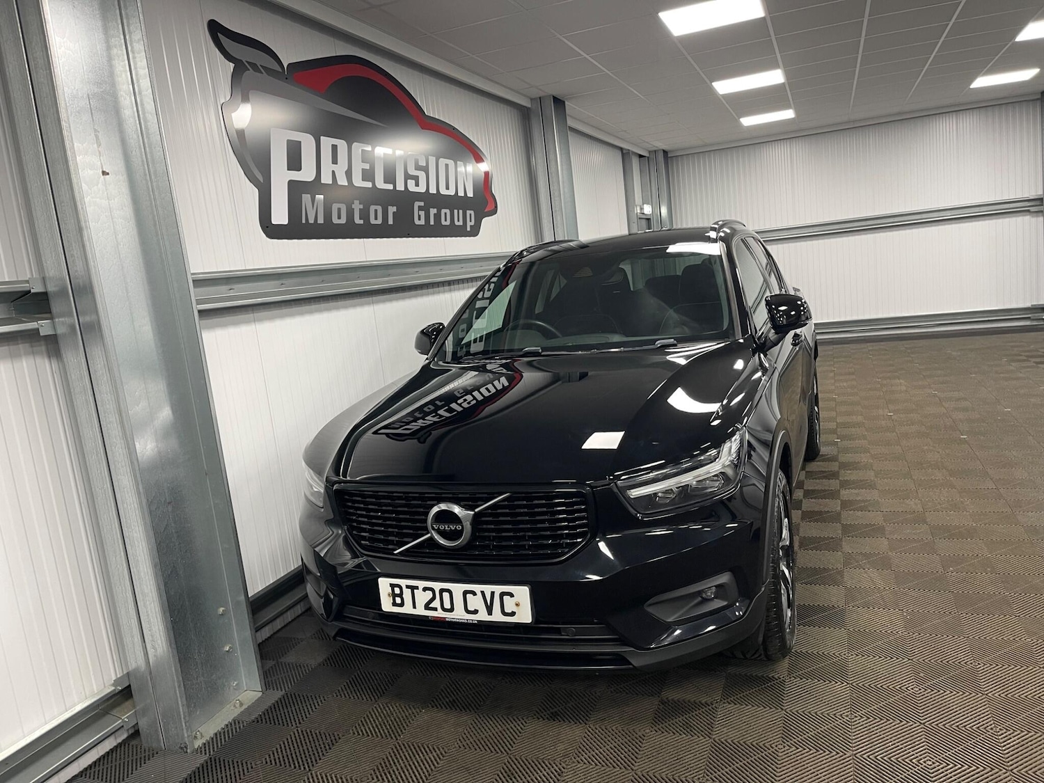 Used Volvo XC40 for sale - 77794411: Photo 5