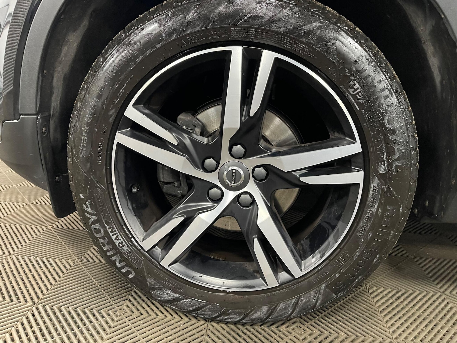 Used Volvo XC40 for sale - 77794411: Photo 51