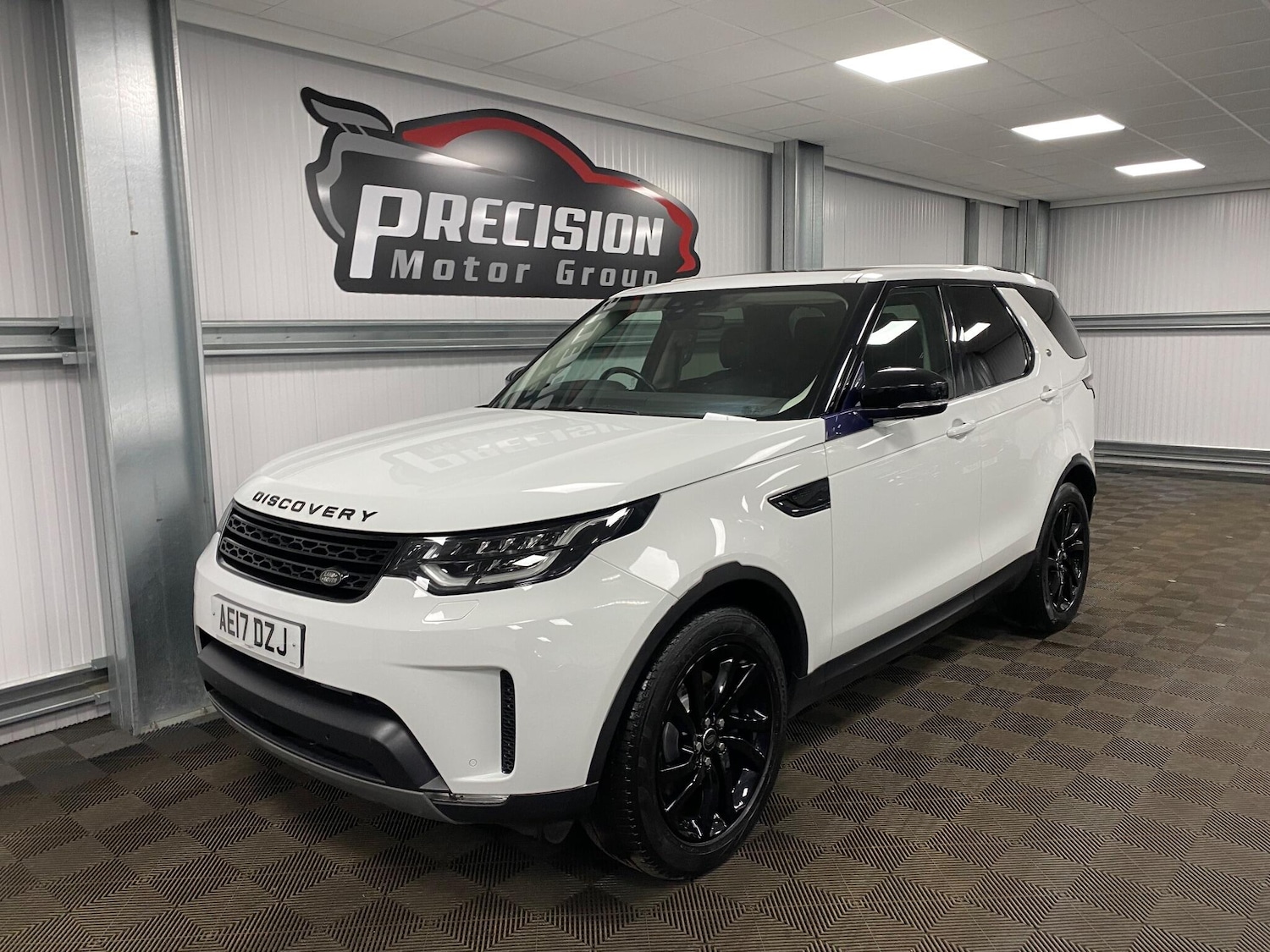 Used Land Rover Discovery 2017 for sale - 76585376: Photo 10