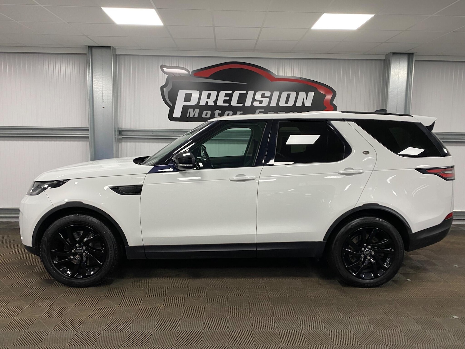 Used Land Rover Discovery 2017 for sale - 76585376: Photo 20