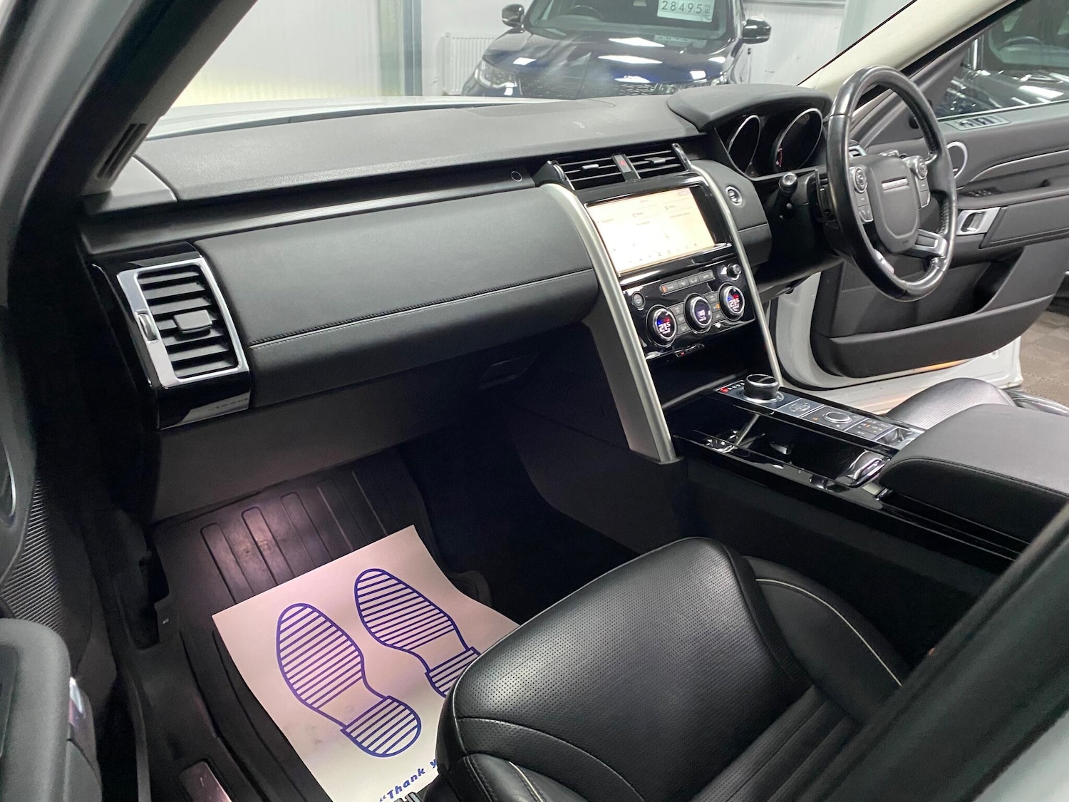 Used Land Rover Discovery 2017 for sale - 76585376: Photo 38