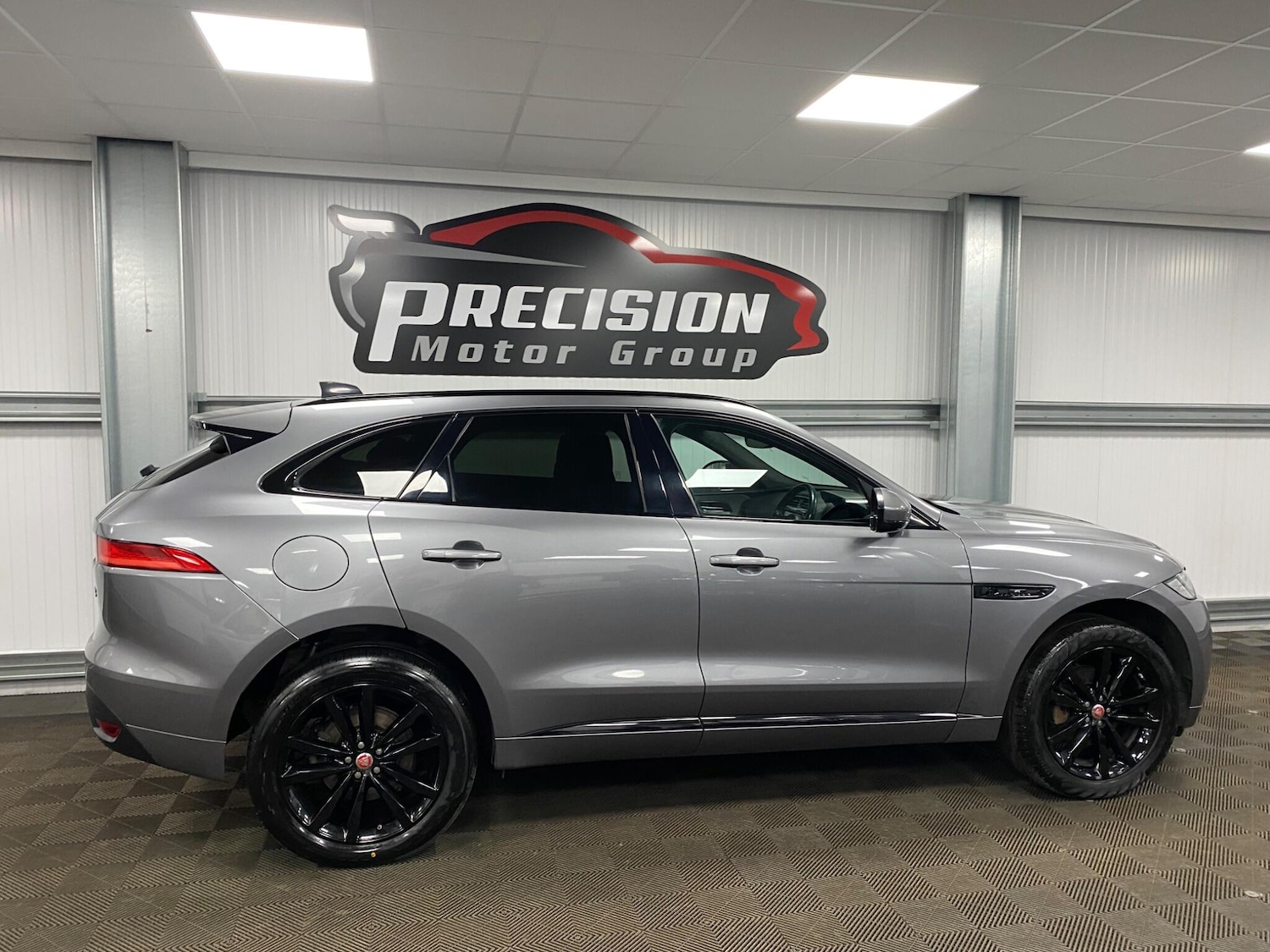 Used Jaguar F-Pace 2021 for sale - 76457415: Photo 32