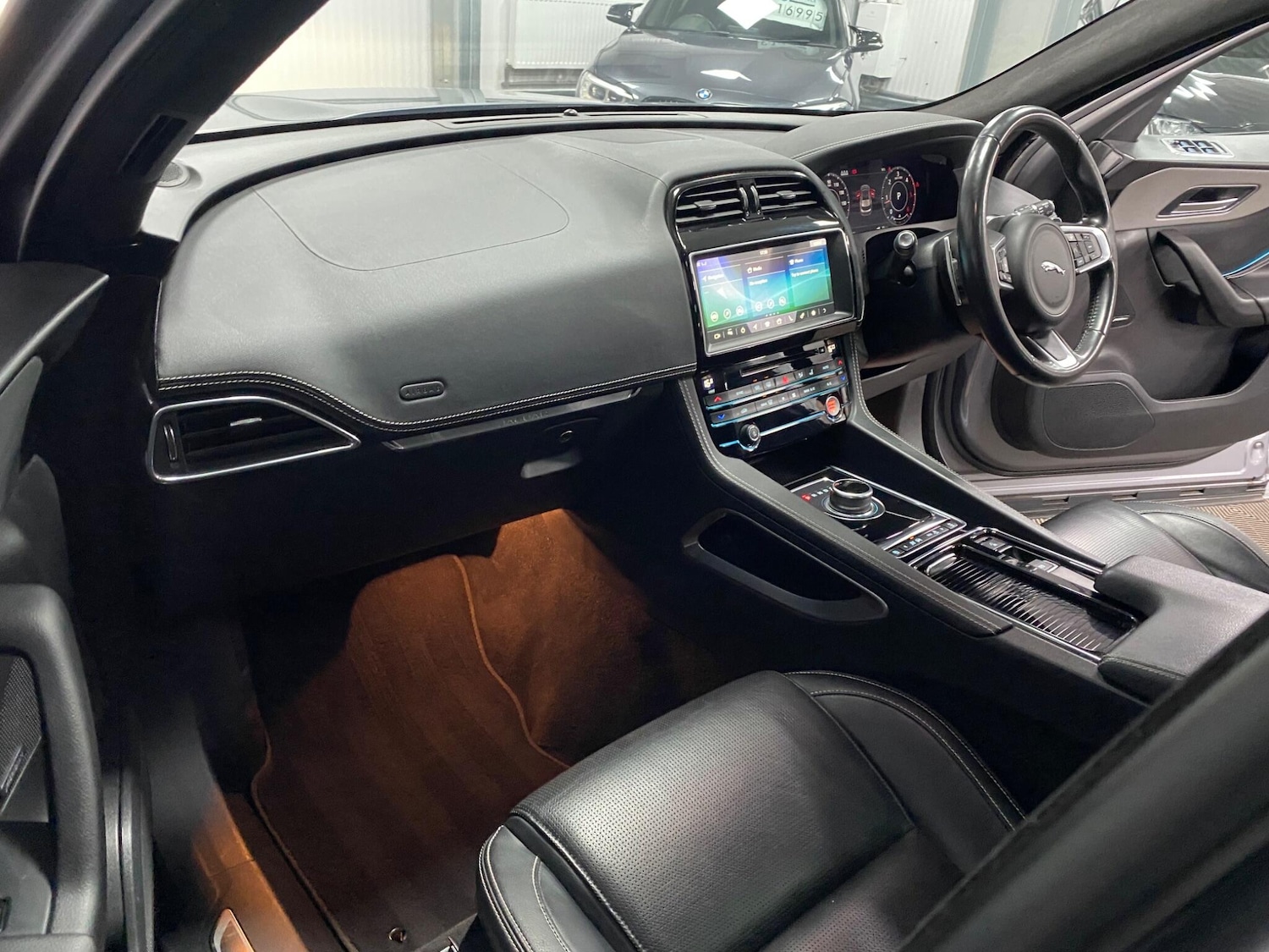 Used Jaguar F-Pace 2021 for sale - 76457415: Photo 44