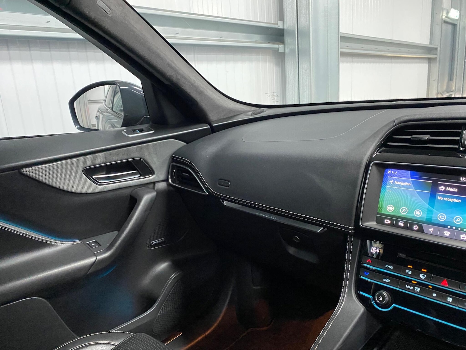 Used Jaguar F-Pace 2021 for sale - 76457415: Photo 47