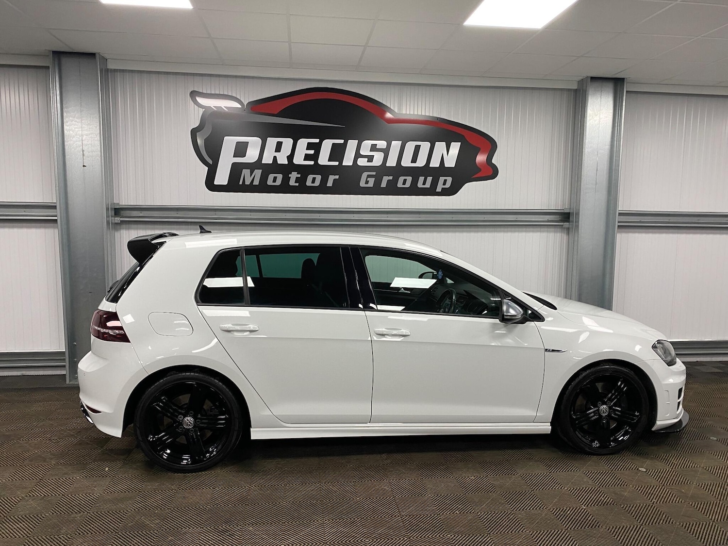 Used Volkswagen Golf 2016 for sale - 76886276: Photo 24