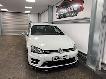 Used Volkswagen Golf 2016 for sale - 76886276: Photo