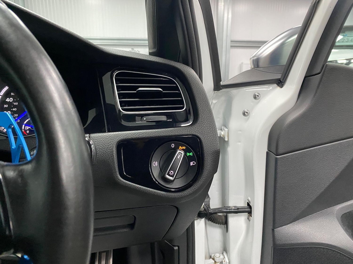 Used Volkswagen Golf 2016 for sale - 76886276: Photo 37