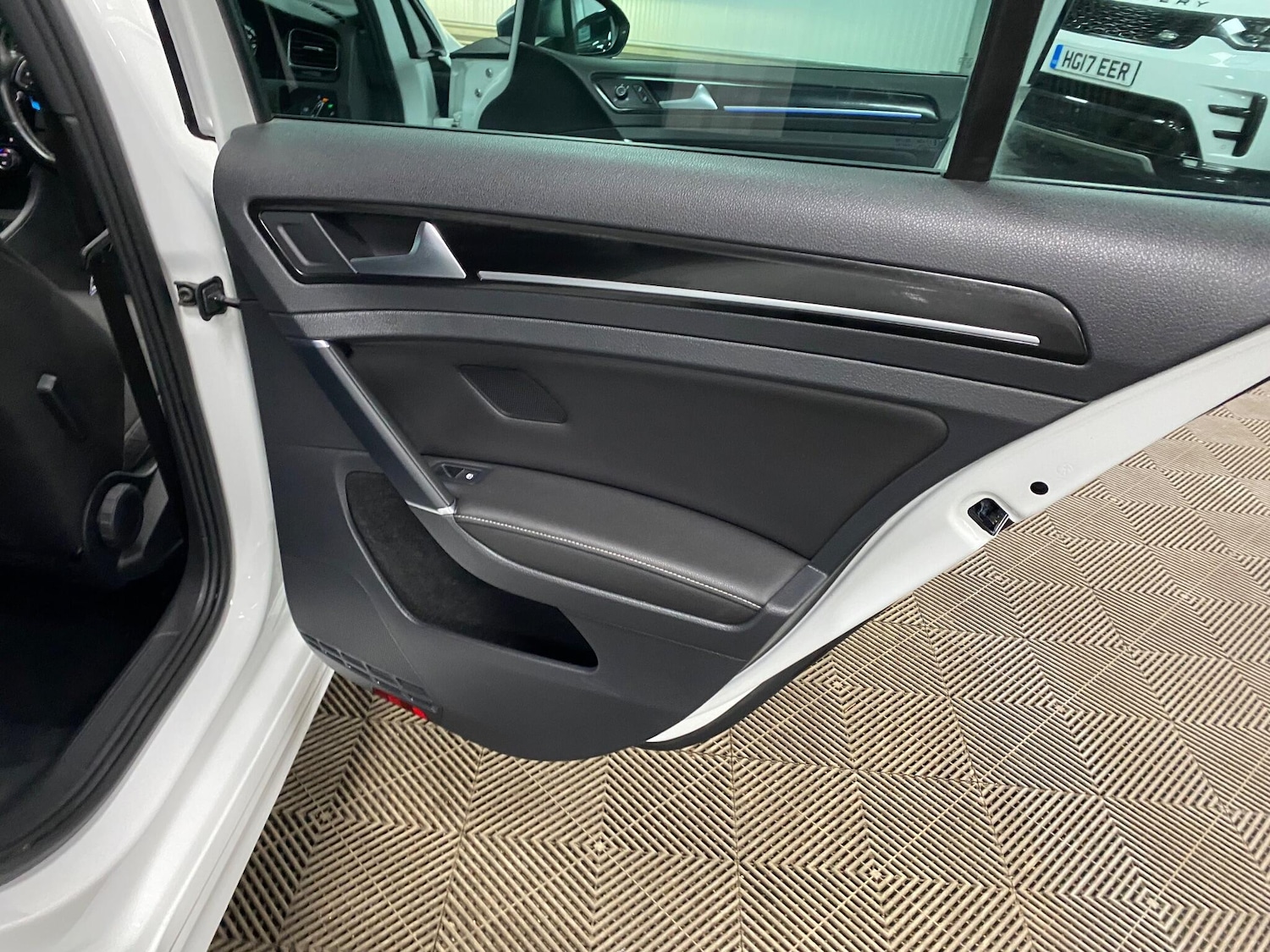 Used Volkswagen Golf 2016 for sale - 76886276: Photo 39