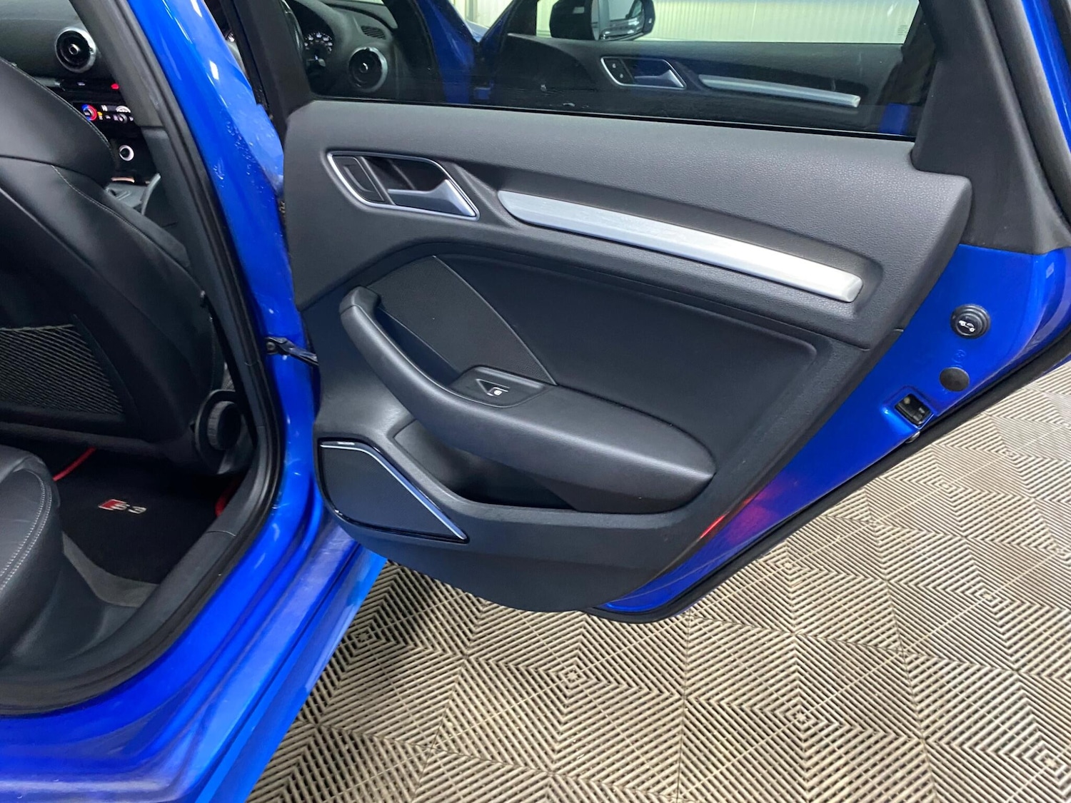 Used Audi A3 2017 for sale - 77292098: Photo 45