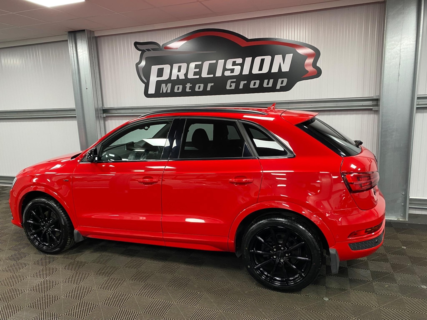 Used Audi Q3 for sale - 76992932: Photo 15