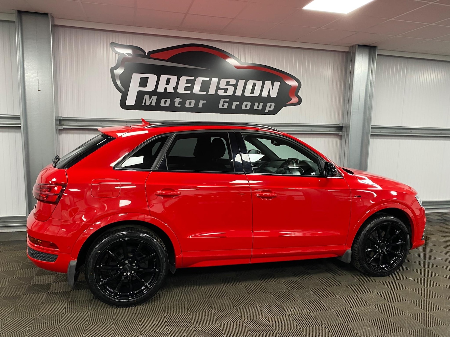 Used Audi Q3 for sale - 76992932: Photo 27