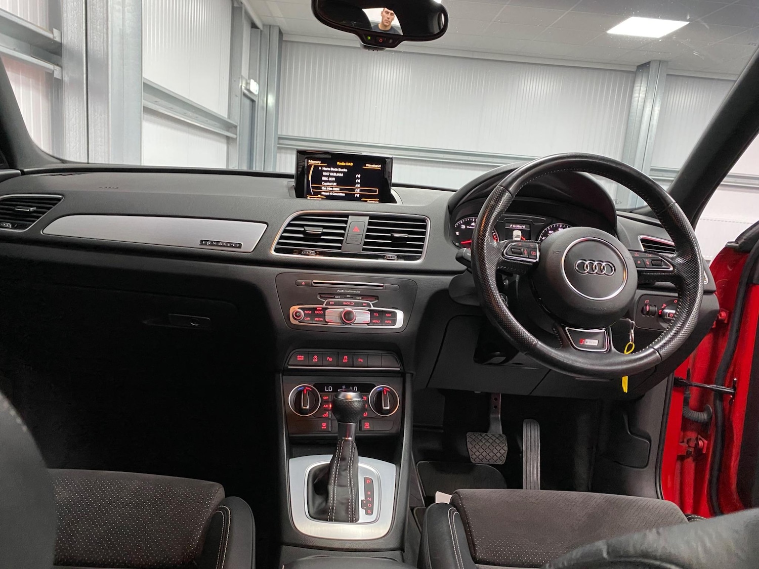 Used Audi Q3 for sale - 76992932: Photo 34