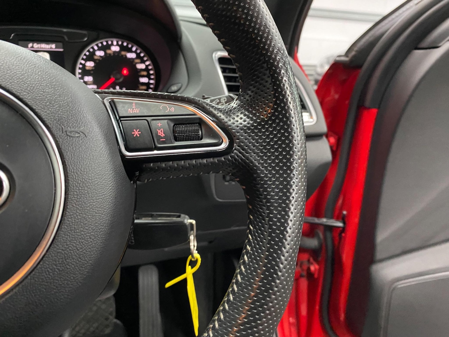 Used Audi Q3 for sale - 76992932: Photo 44