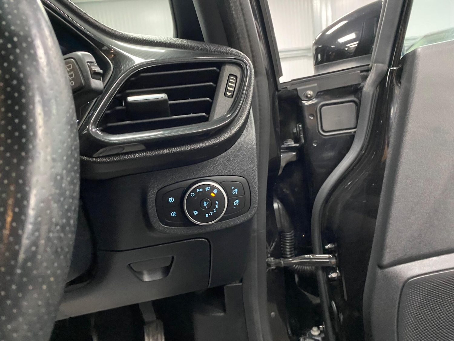 Used Ford Fiesta 2020 for sale - 77203649: Photo 30