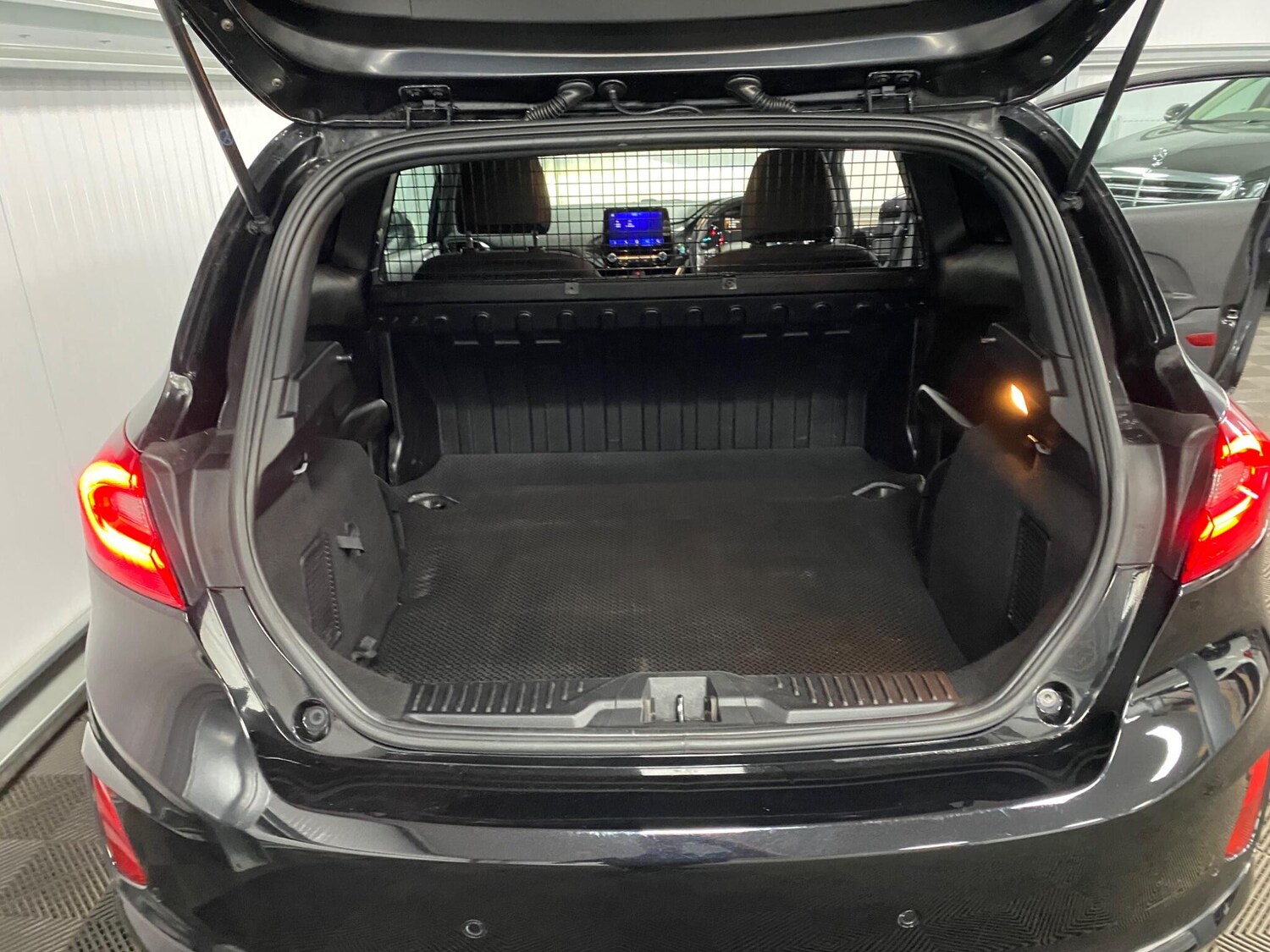 Used Ford Fiesta 2020 for sale - 77203649: Photo 37