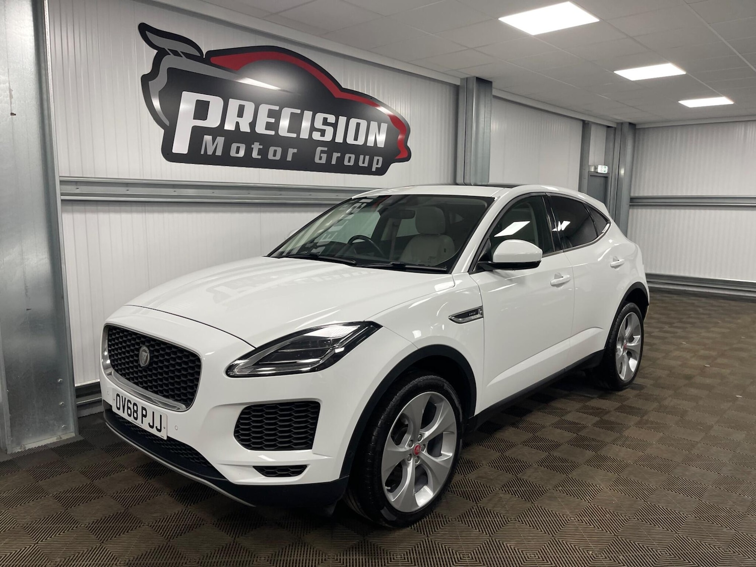 Used Jaguar E-Pace 2018 for sale - 77670805: Photo 10