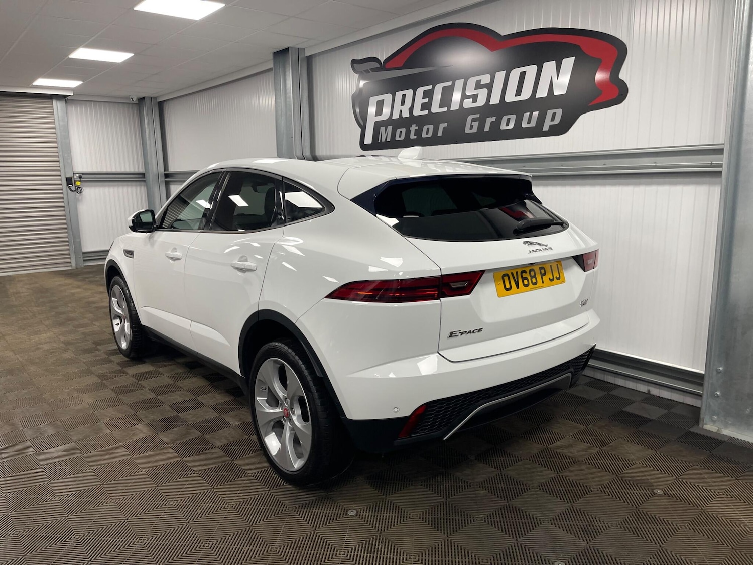 Used Jaguar E-Pace 2018 for sale - 77670805: Photo 11