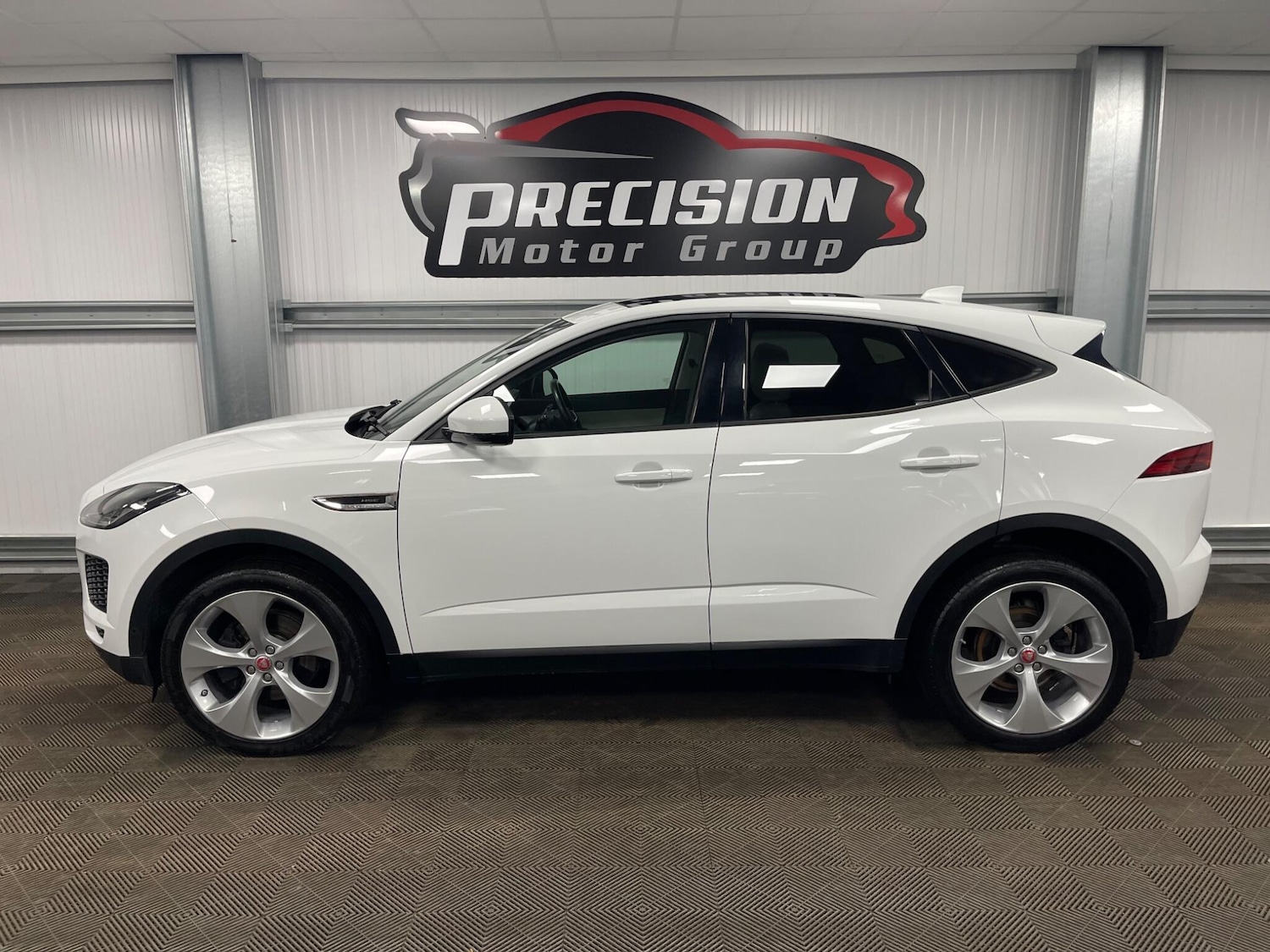 Used Jaguar E-Pace 2018 for sale - 77670805: Photo 14