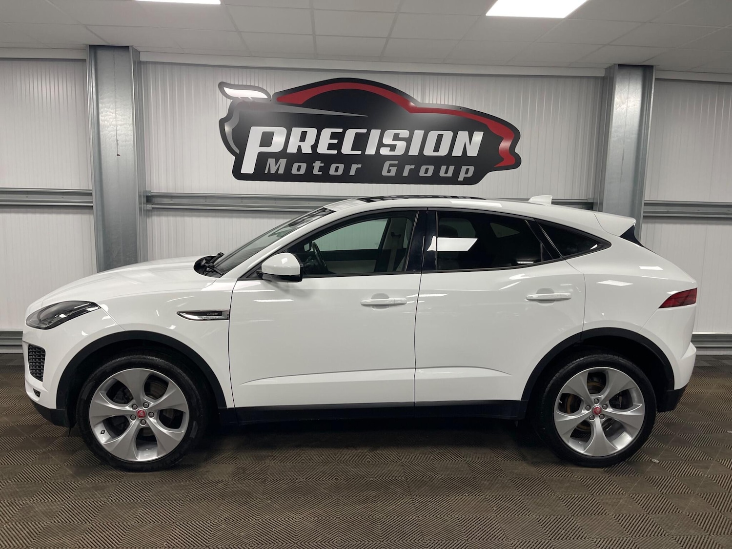 Used Jaguar E-Pace 2018 for sale - 77670805: Photo 15