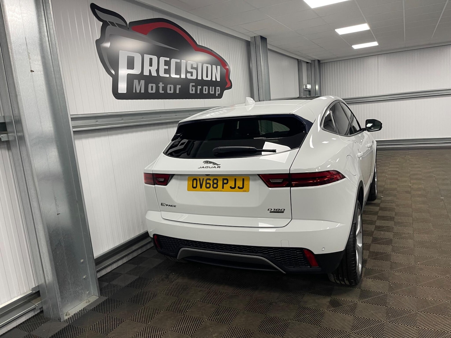 Used Jaguar E-Pace 2018 for sale - 77670805: Photo 17