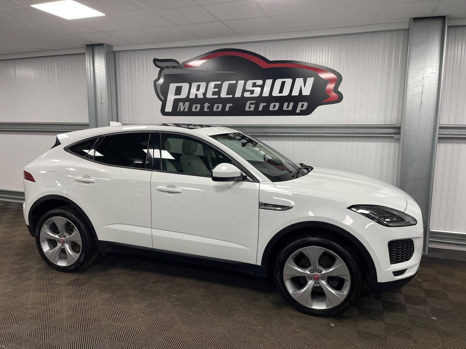 Used Jaguar E-Pace 2018 for sale - 77670805: Photo 25