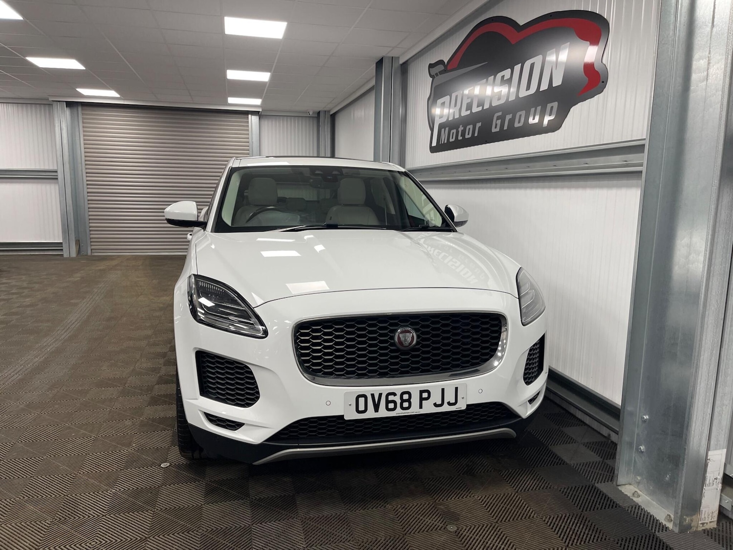 Used Jaguar E-Pace 2018 for sale - 77670805: Photo 3