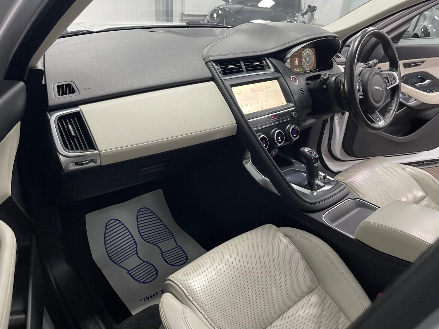 Used Jaguar E-Pace 2018 for sale - 77670805: Photo 31