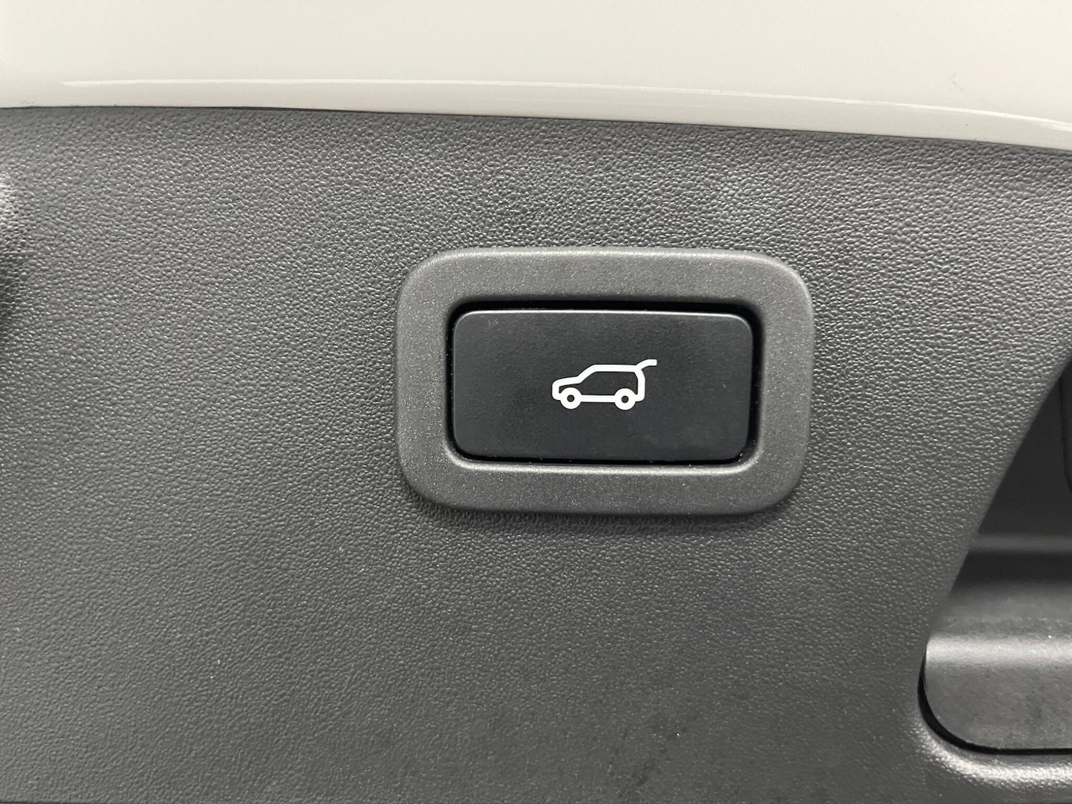 Used Jaguar E-Pace 2018 for sale - 77670805: Photo 36