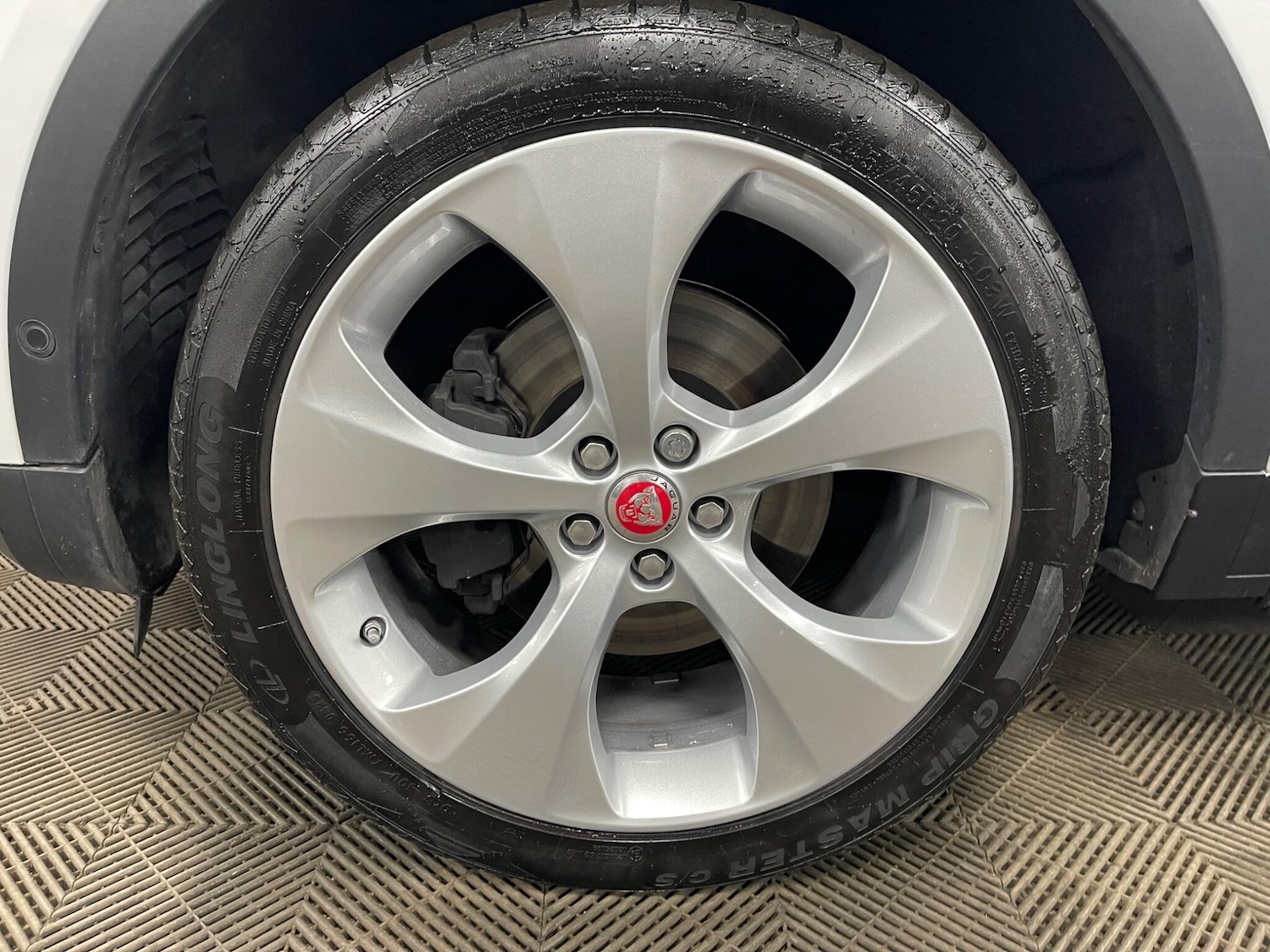 Used Jaguar E-Pace 2018 for sale - 77670805: Photo 47