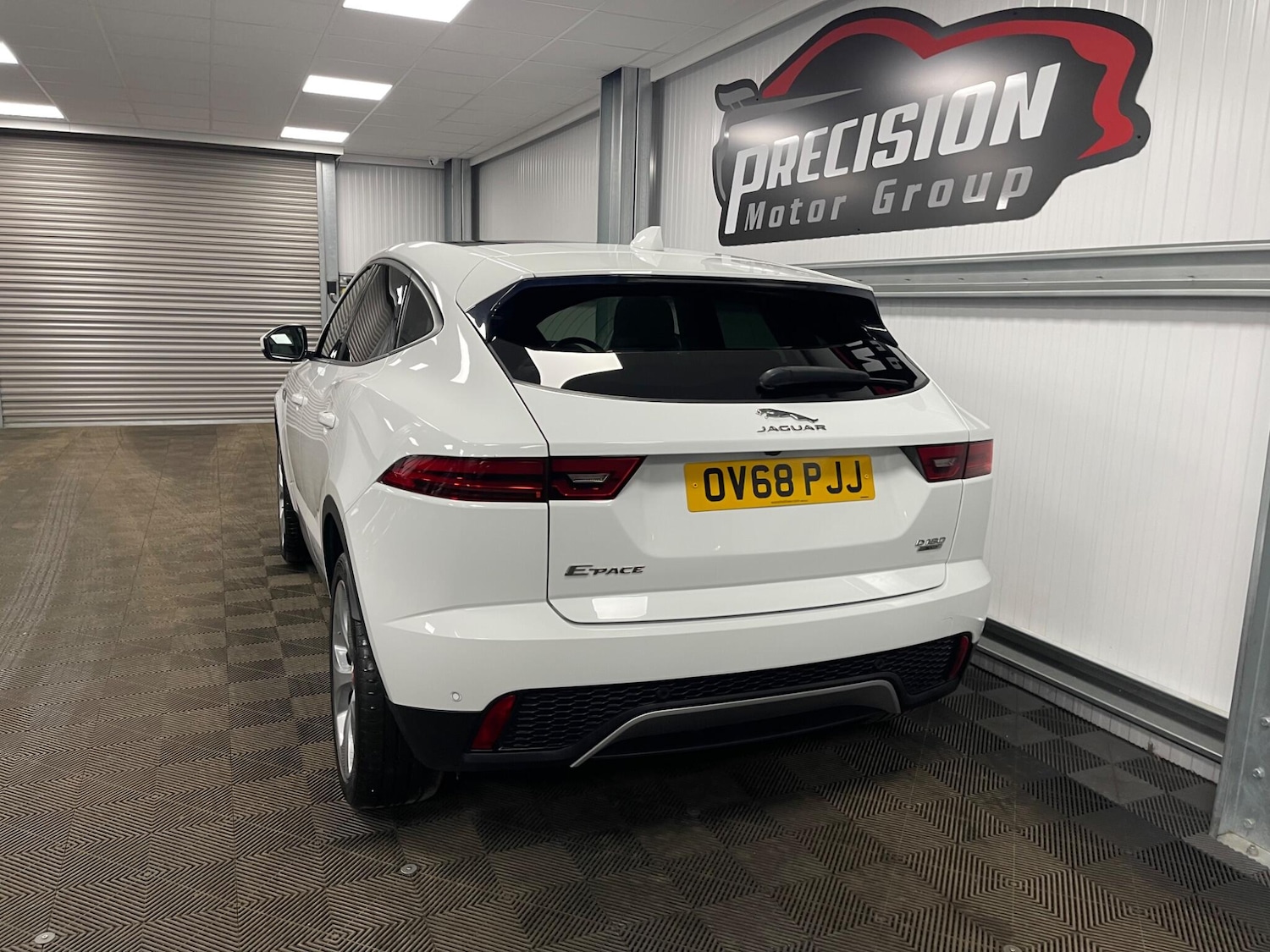 Used Jaguar E-Pace 2018 for sale - 77670805: Photo 7