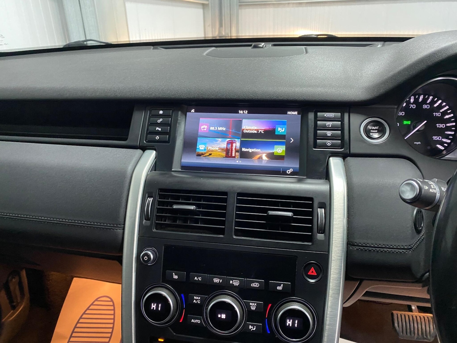 Used Land Rover Discovery Sport for sale - 76659049: Photo 46