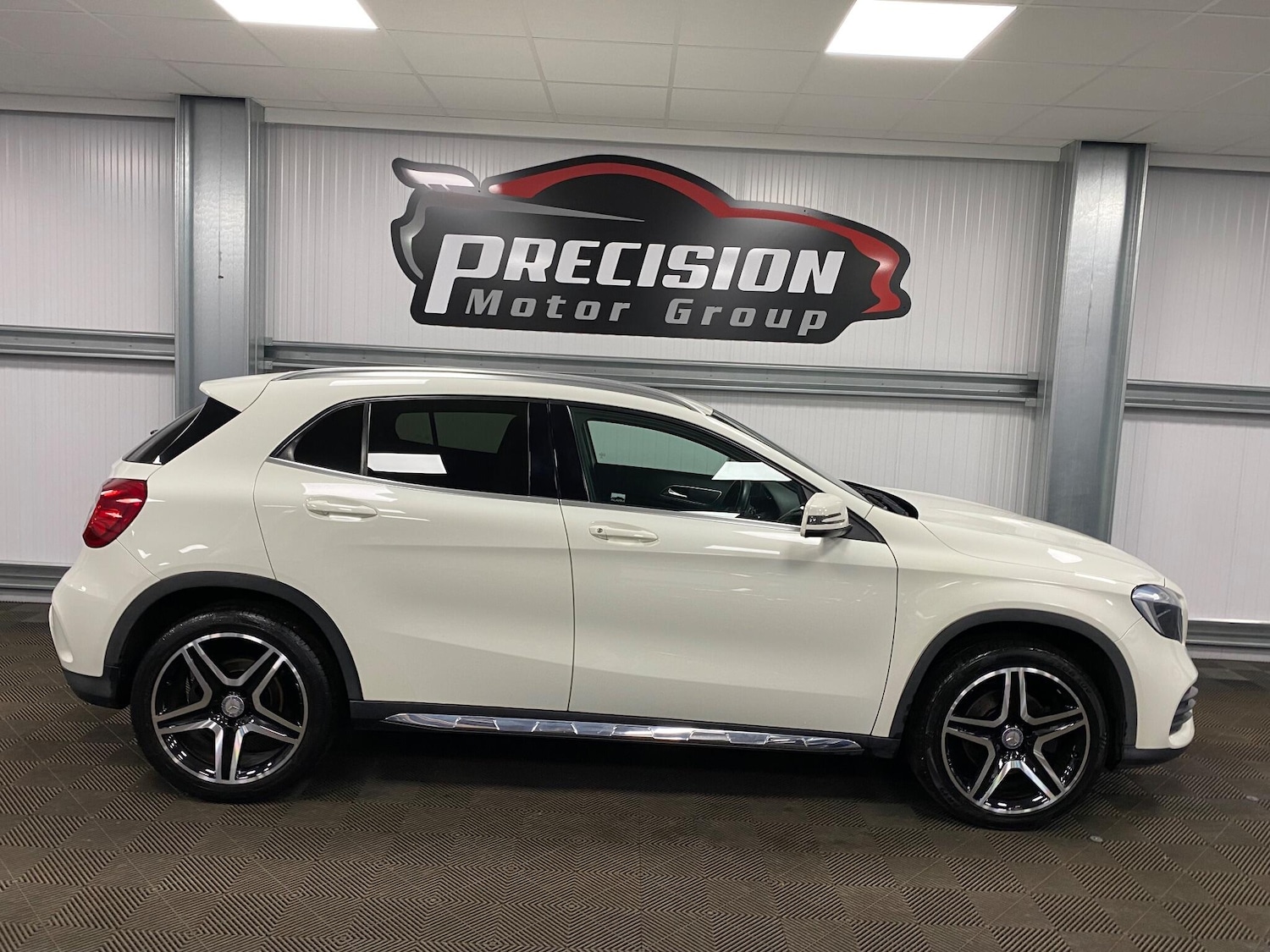 Used Mercedes-Benz GLA 2017 for sale - 76499344: Photo 30