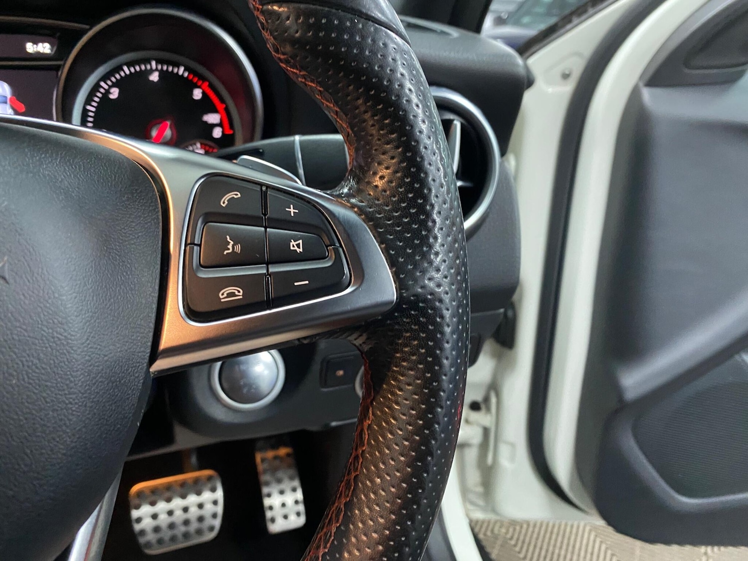 Used Mercedes-Benz GLA 2017 for sale - 76499344: Photo 44