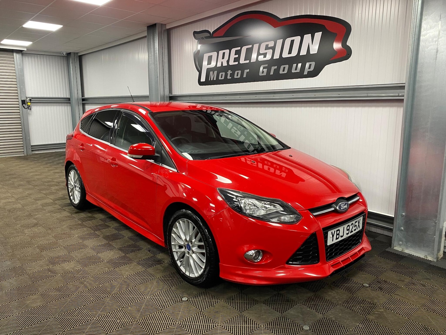 Used Ford Focus 2013 for sale - 77039810: Photo 2