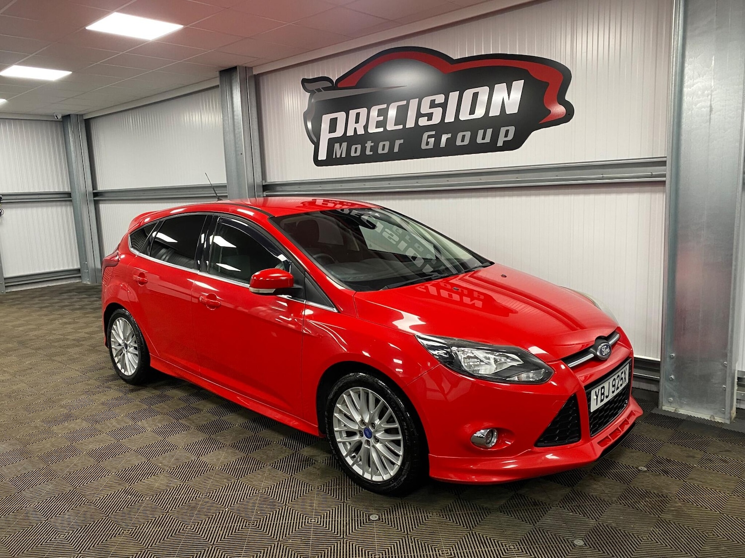 Used Ford Focus 2013 for sale - 77039810: Photo 3