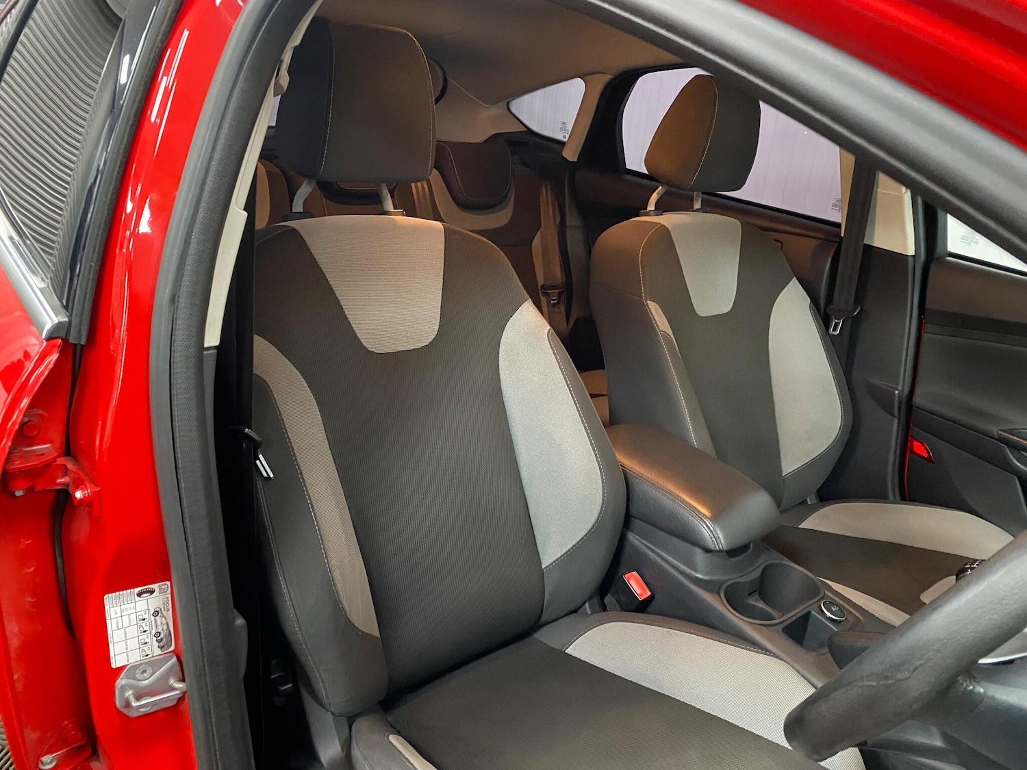 Used Ford Focus 2013 for sale - 77039810: Photo 37