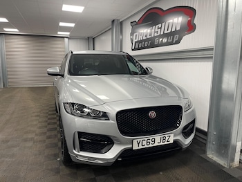 Used Jaguar F-Pace 2019 for sale - 78784749: Photo