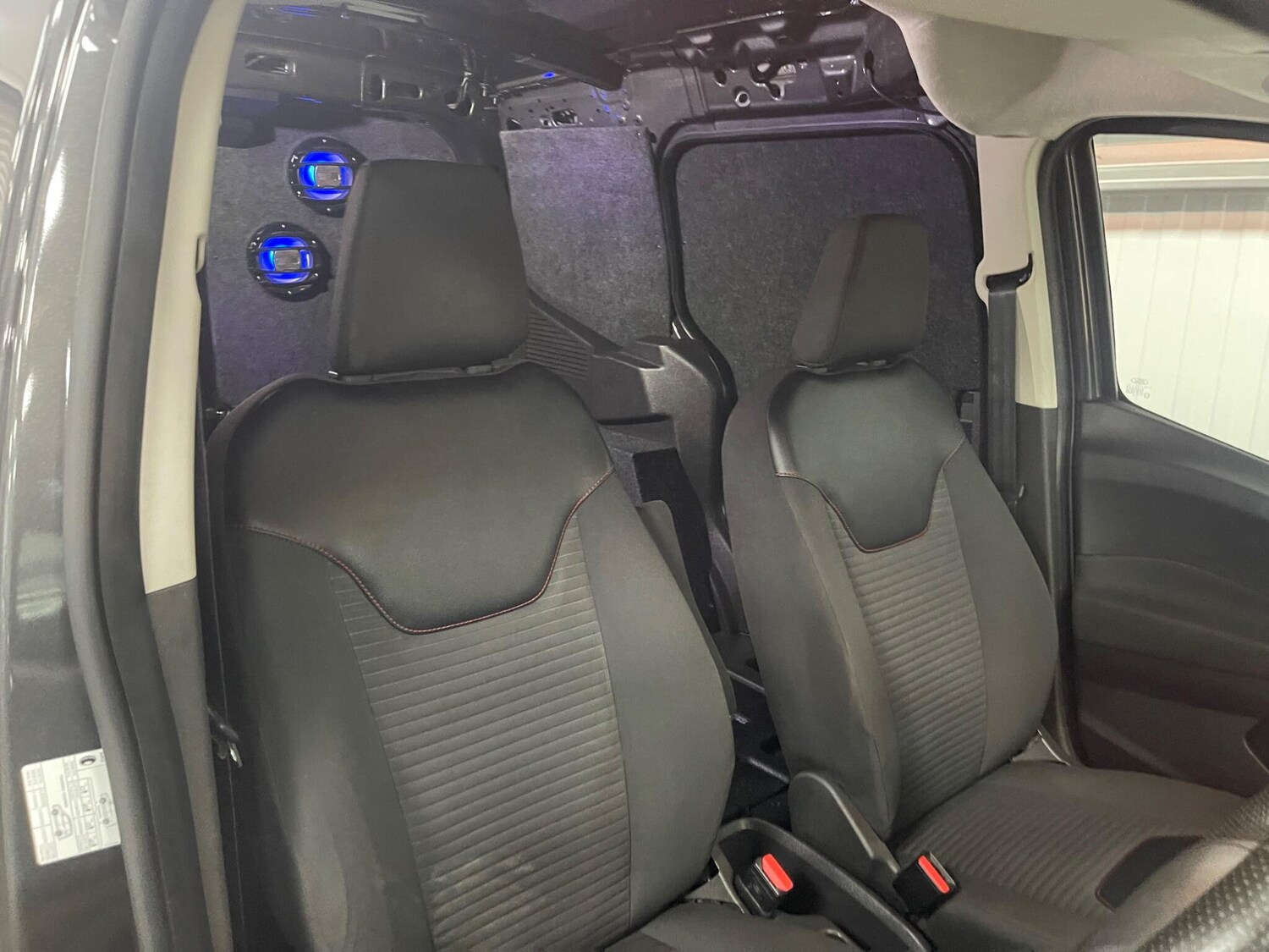 Used Ford Transit Courier 2023 for sale - 77993166: Photo 32