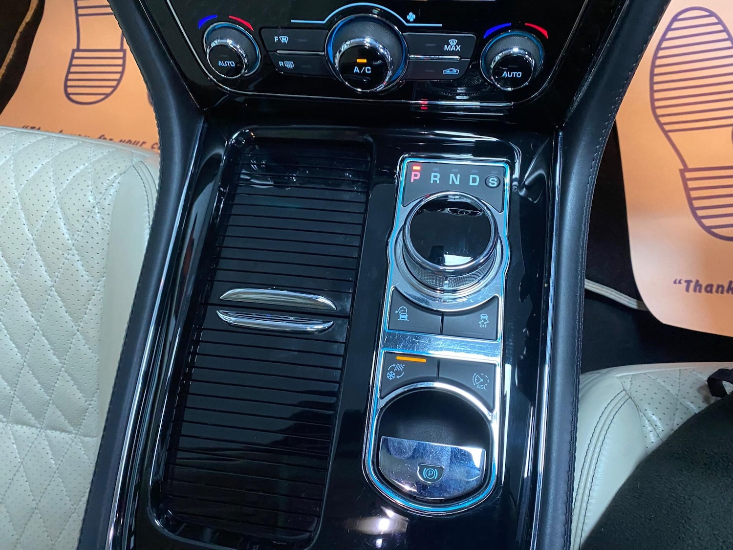 Used Jaguar XJ 2016 for sale - 76381247: Photo 32