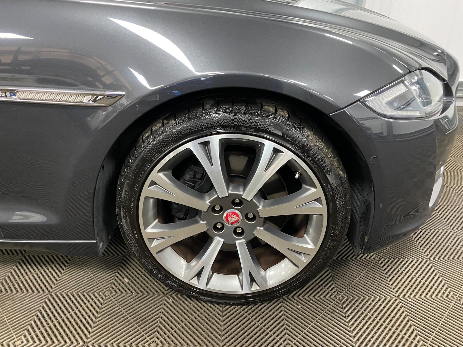 Used Jaguar XJ 2016 for sale - 76381247: Photo 52