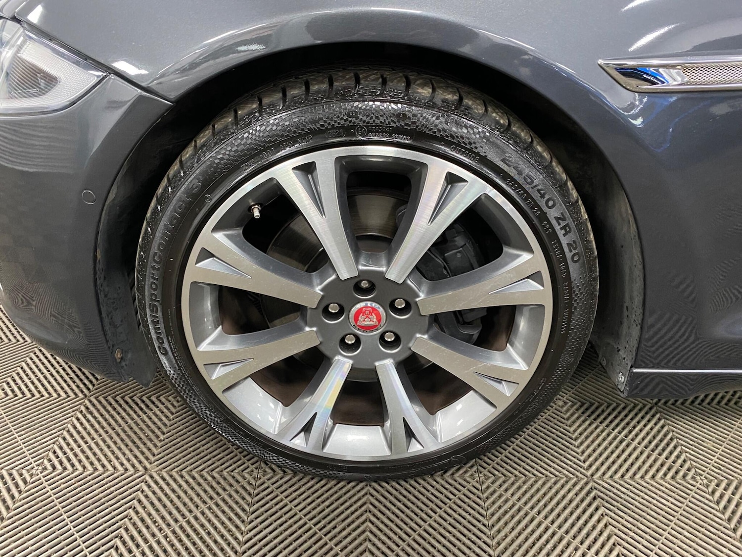 Used Jaguar XJ 2016 for sale - 76381247: Photo 54